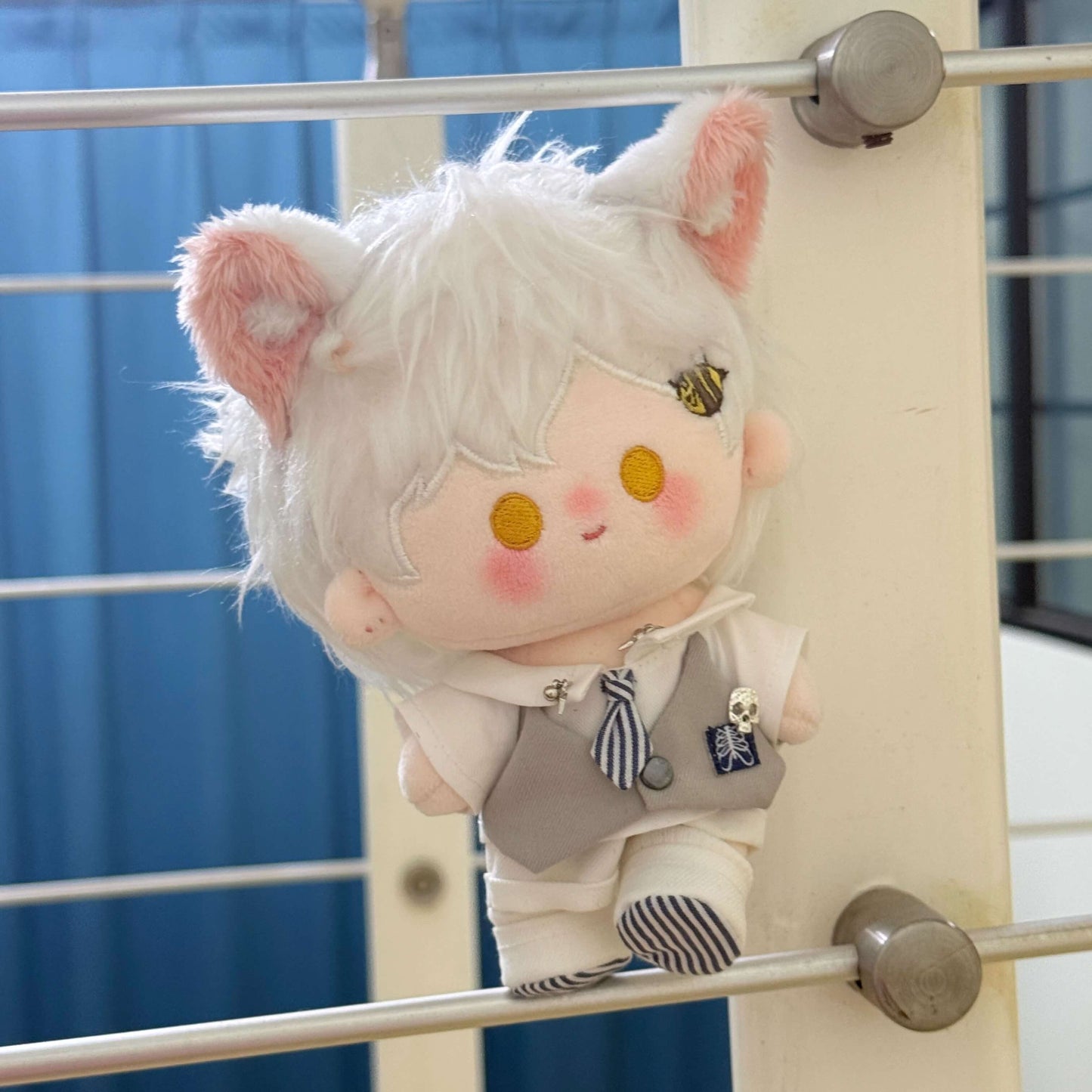 銀狼と秘密のホワイトスーツセット【10cm】