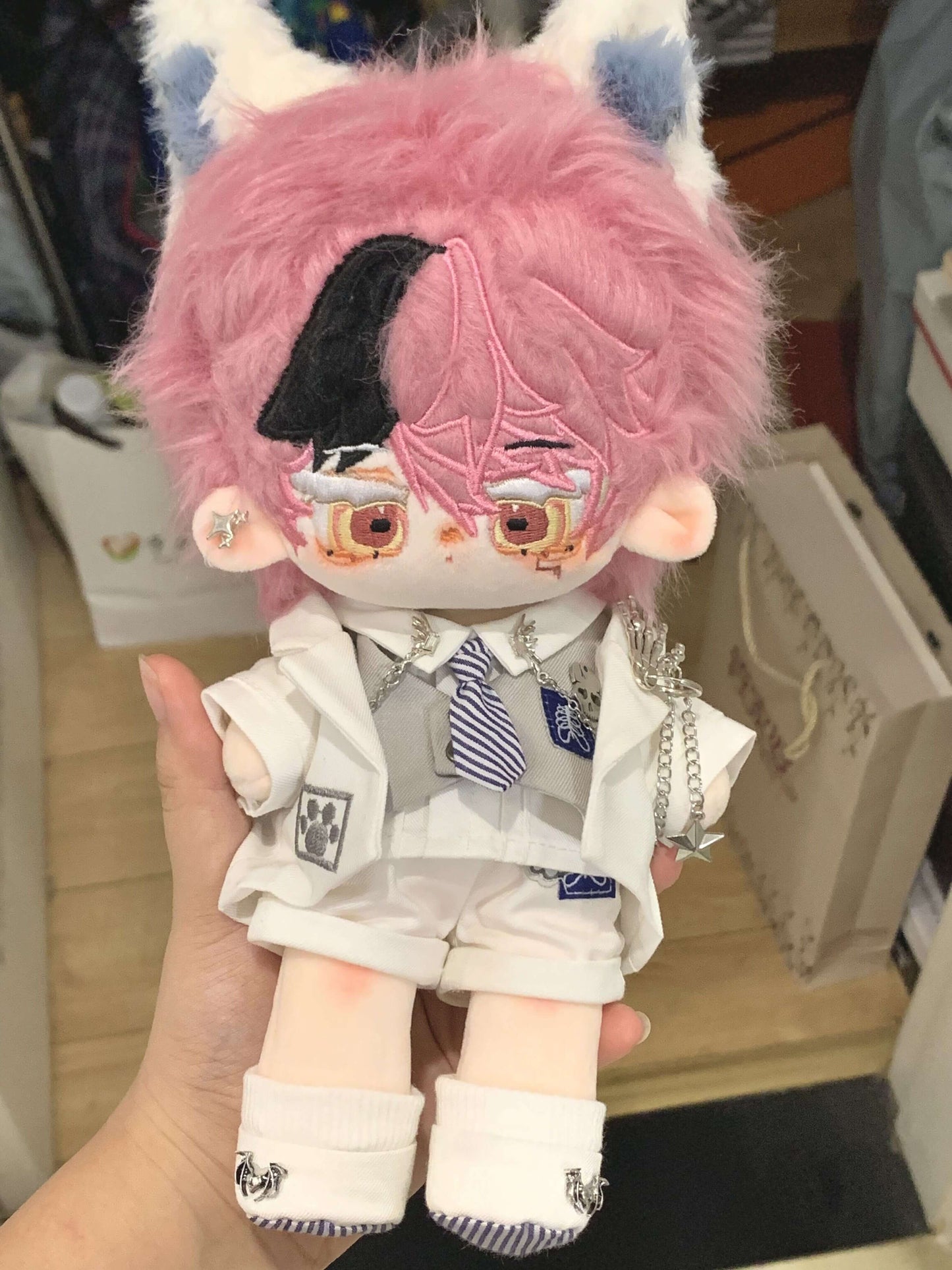 銀狼と秘密のホワイトスーツセット【20cm】