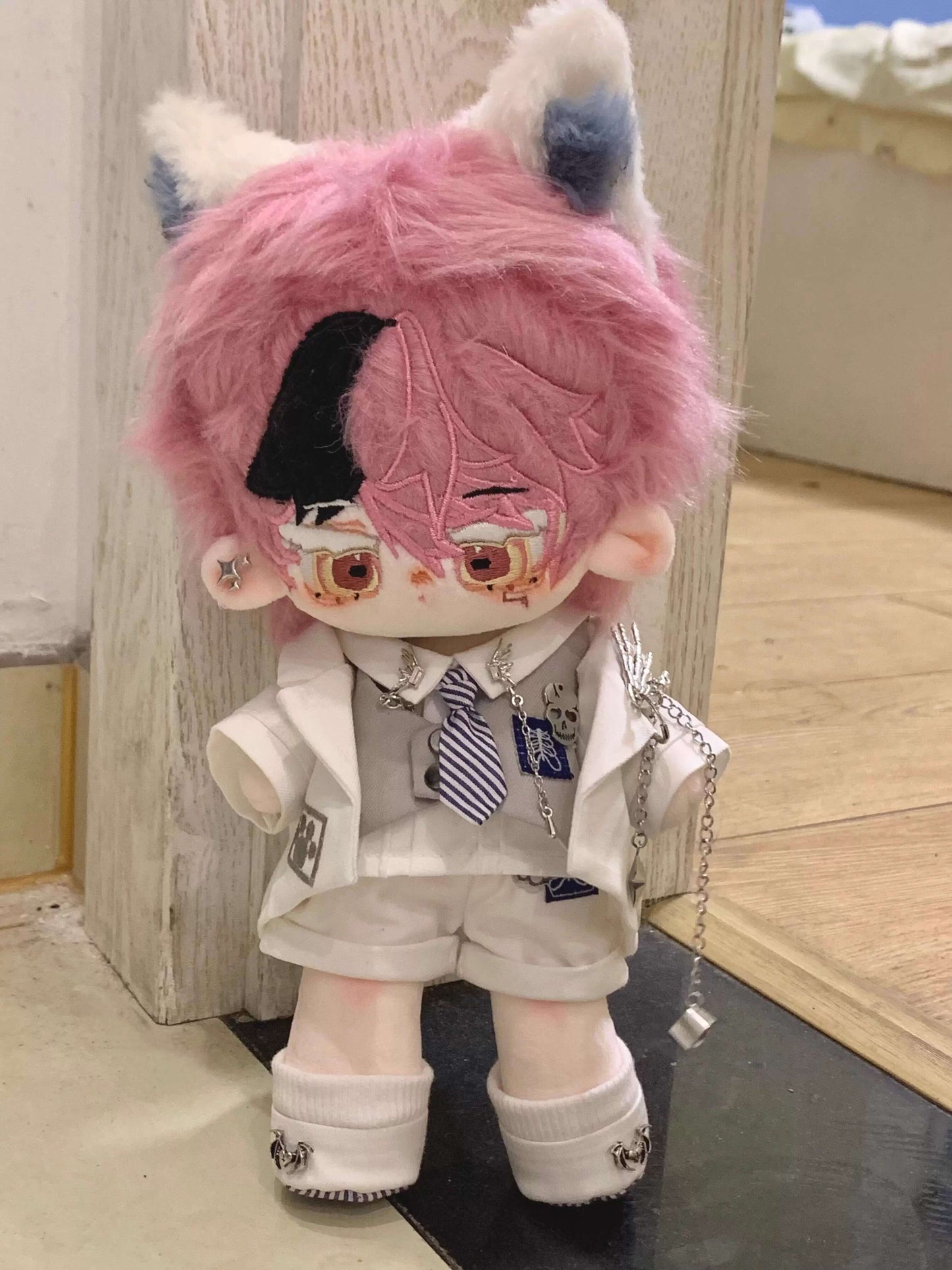 銀狼と秘密のホワイトスーツセット【20cm】